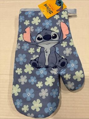 Disney Blue Stitch Floral Oven Mitt